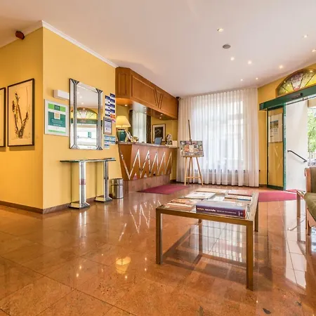 Galerie Leipziger Hof Otel 4*